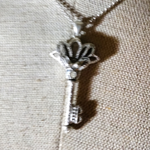 Necklace(key to your heart Valentine's Day gift) - Picture 2 of 2